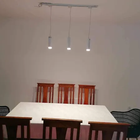 Σπίτι διακοπών Dom 4 Sezony Oslonin